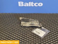 Кронштейн амортизатора капота